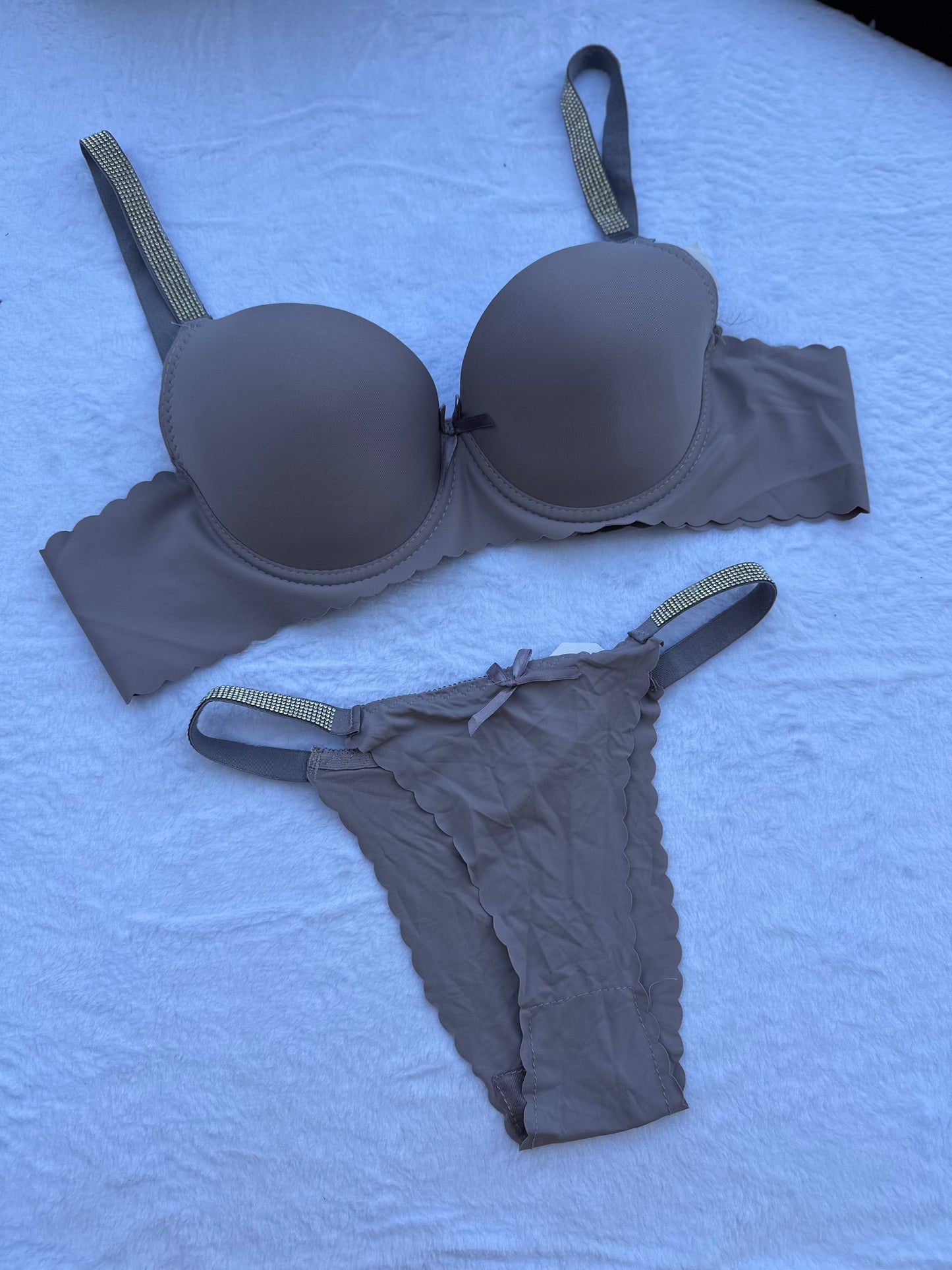 Graceful Palette Bra Set