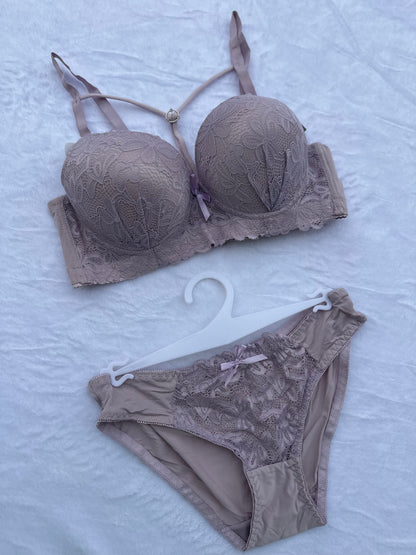 Bold Flowered Bra Set